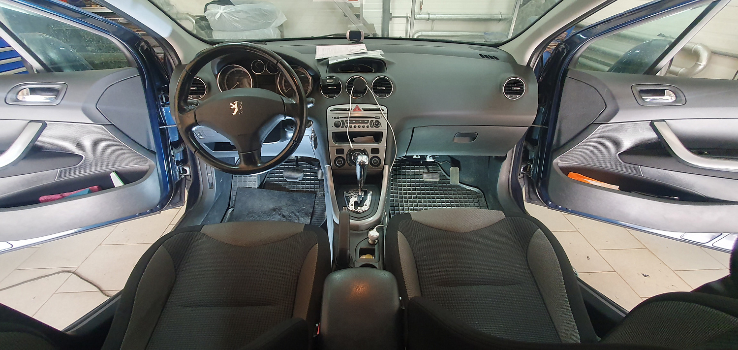 Установка тросовых педалей на Peugeot 308 (автомат, 2шт.)