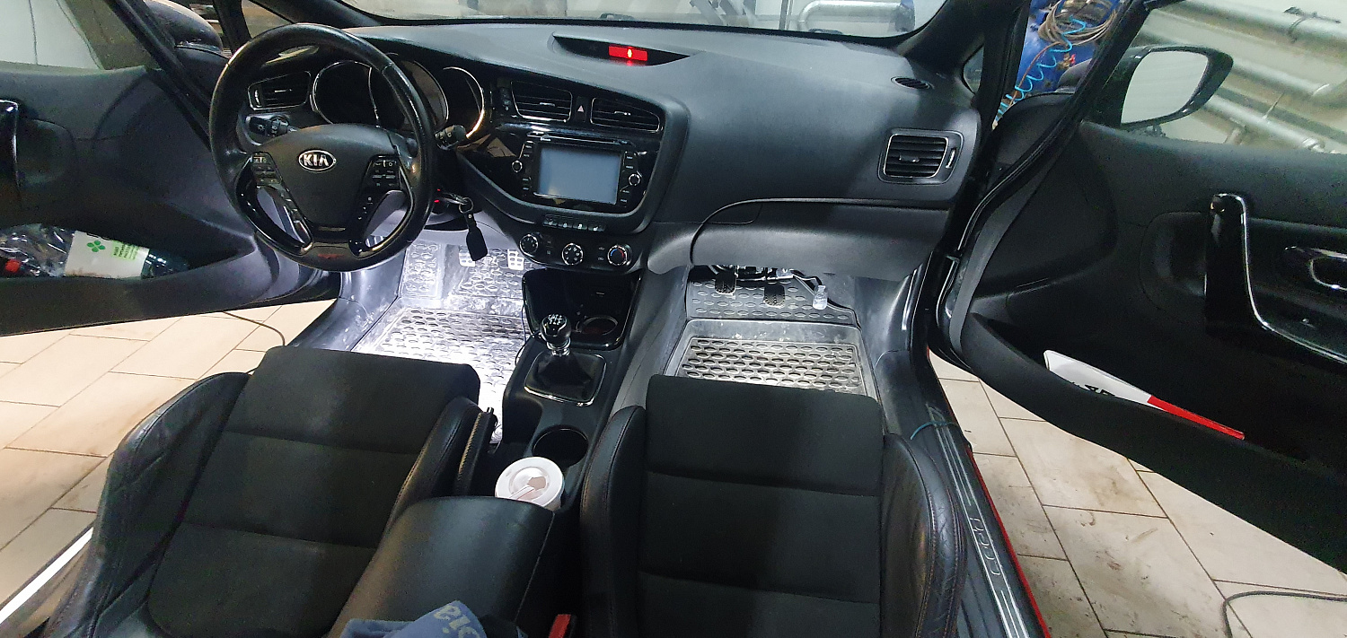 Установка тросовых педалей на Kia Ceed (механика, 3шт.)