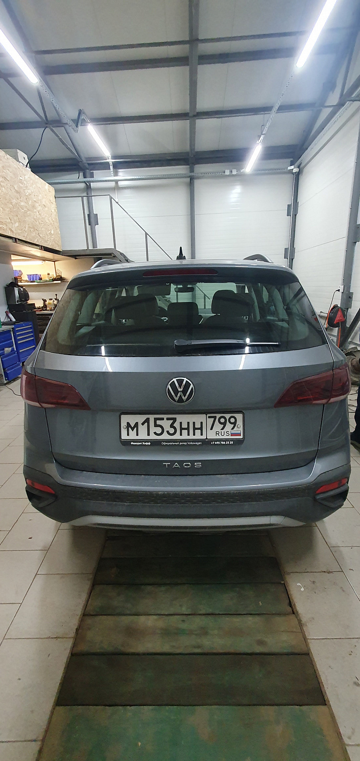 Установка тросовых педалей на Volkswagen Taos (автомат, 1шт.)
