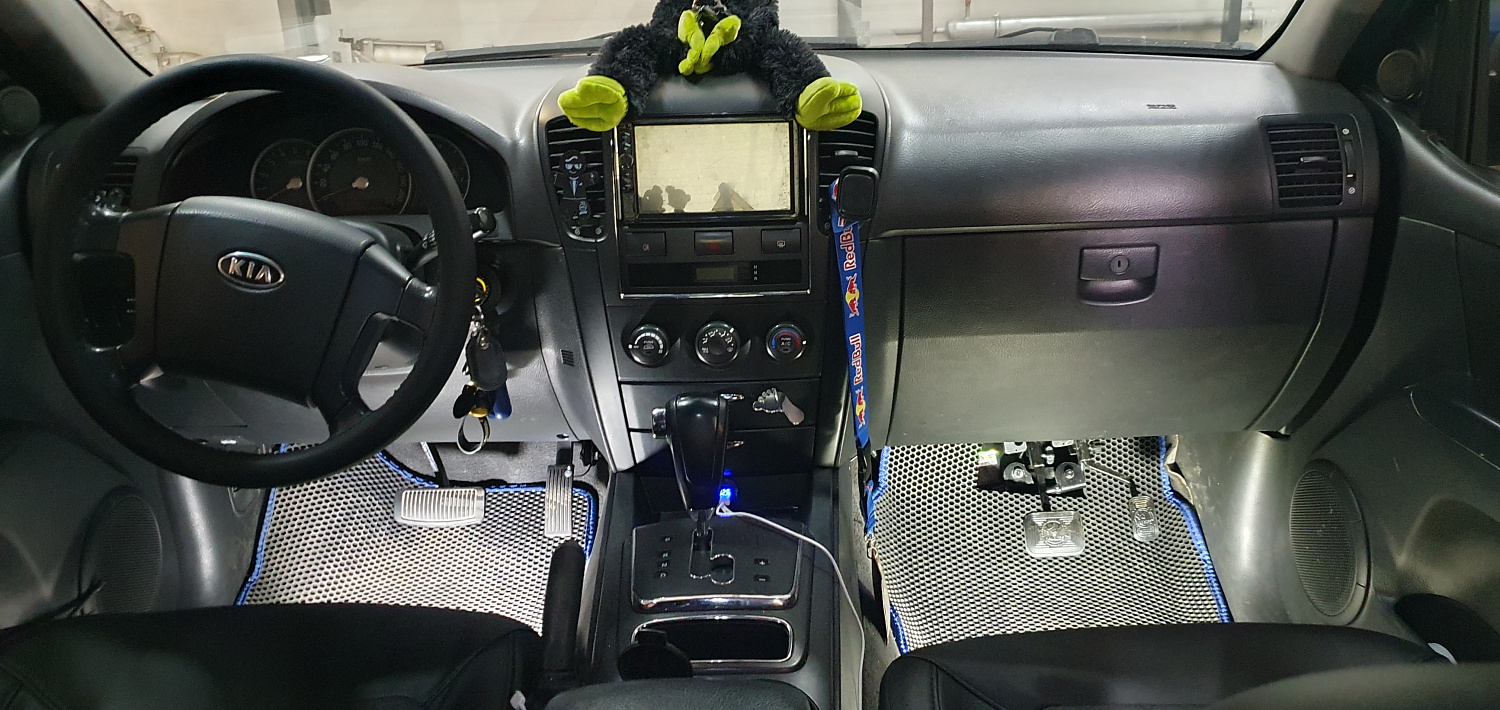 Установка тросовых педалей на Kia Sorento 2008 (автомат, 2шт.)