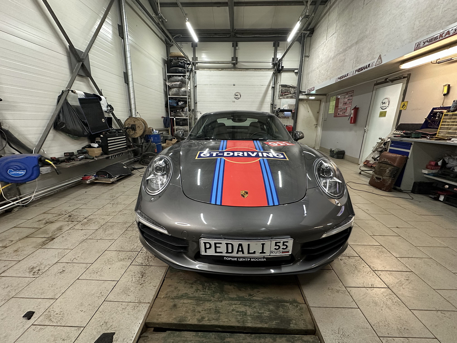 Установка тросовых педалей на Porsche 911 (автомат, 1шт.)