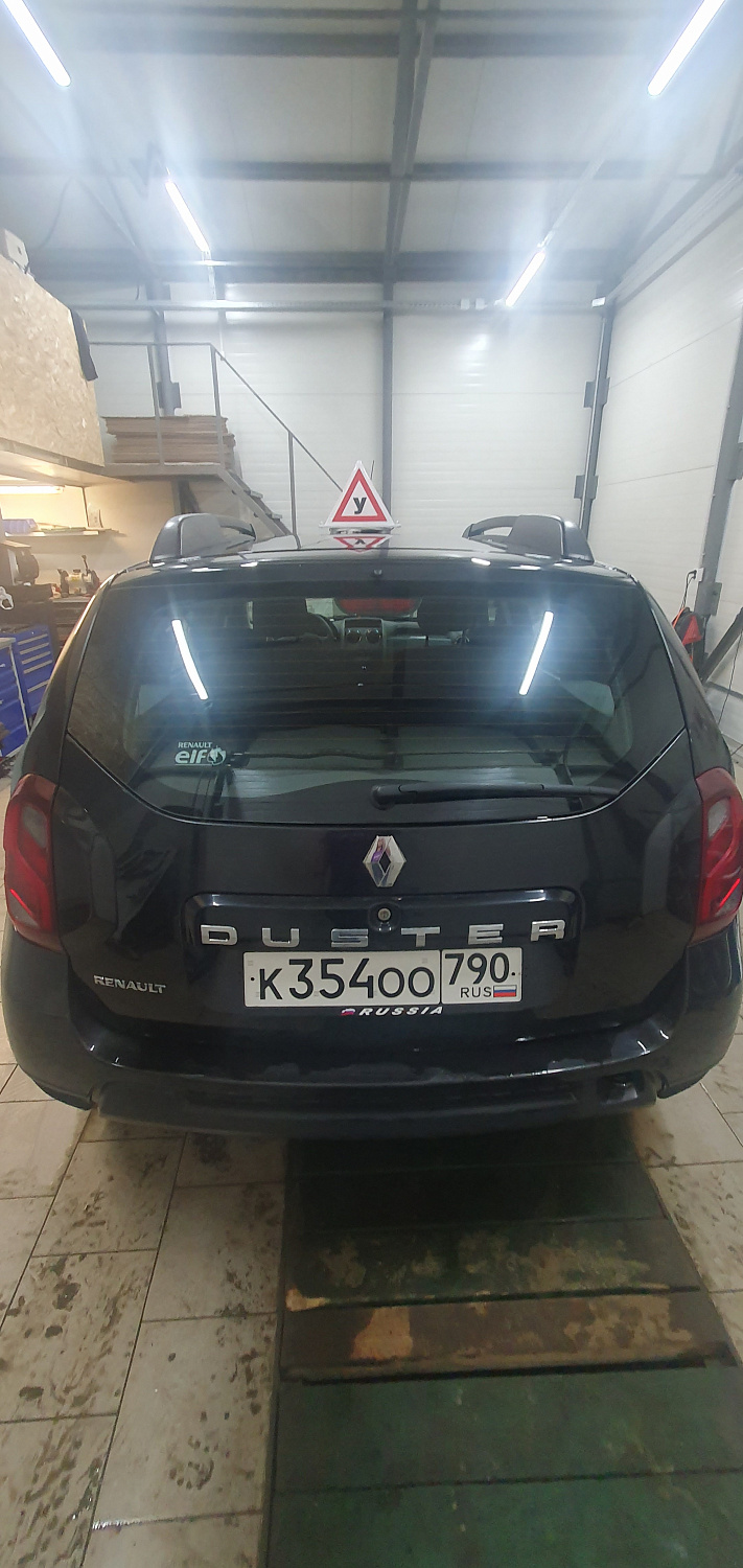 Установка тросовых педалей на Renault Duster (механика, 3 шт.)